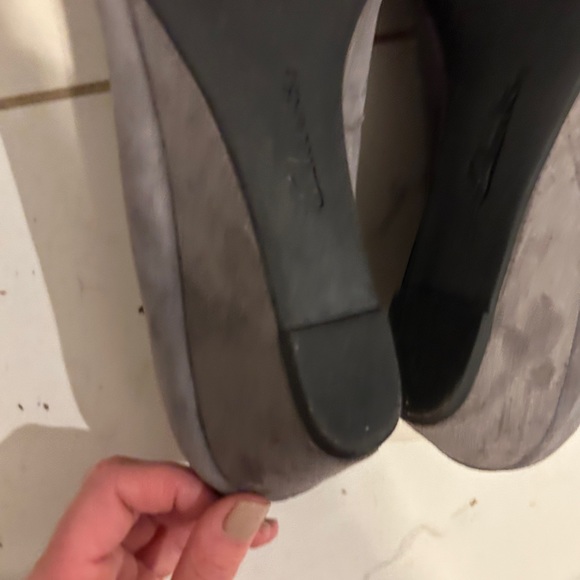 Grey Suede Clarks Wedge Shoe Sz 8.5W NWT - Picture 4 of 8